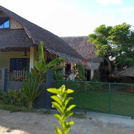 Weeroona Huts Homestay Pacifico San Isidro  外观 照片